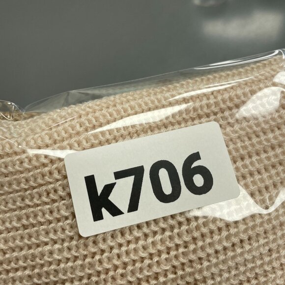 NEW Matty M Women's S Colorblock Knit Sweater Beige & White Short Sleeve - Picture 9 of 9